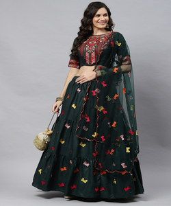 Diseñador Alphanumero Georgette Seda Lehenga Choli Dupatta Mejor precio Recepción Desgaste Impresión digital Secuencia Trabajo Textil Rayón - Product Image 3