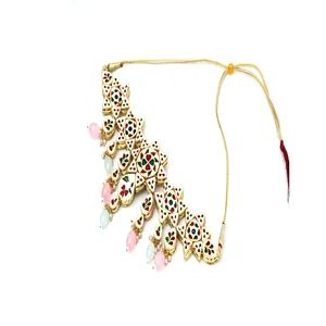 Conjunto de Joyería Fina Pink Tumble Polki para Mujer, Collar de Gargantilla Vintage de Lujo con Pendientes y Maang Tikka, Chapado en Oro - Product Image 3