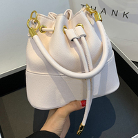 Produits pour femmes fourre-tout à la mode, sac à main pour femmes 2025 femmes vente en gros de sacs à main et sacs à main pour sacs à main et demi-sacs/