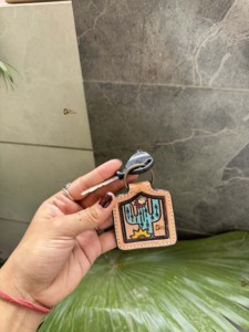 Nouvel arrivage de porte-clés en cuir sculpté à la main porte-clés en cuir de forme exotique mignon porte-clés élégant porte-clés en Offre Spéciale - Product Image 3