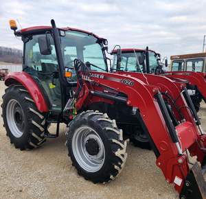 Tractor utilitario Case IH Farmall 100C con núcleo de bomba de engranajes de motor de transmisión de inversor de potencia - Product Image 1