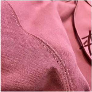 Sudadera con capucha bordada de chenilla para hombre - Product Image 5