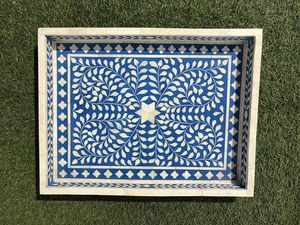 Elegante Bandeja Rectangular de Madera con Incrustaciones de Hueso, Diseño Floral, Ecológica y Hecha a Mano, Organizador Decorativo para Hogar, Hotel, Restaurante - Product Image 4