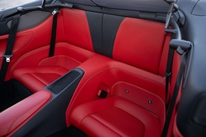 พอร์โตฟิโน่ 591 แรงม้า เครื่องยนต์ V8 ทวินเทอร์โบ สภาพดี ใช้งานน้อย - Product Image 4