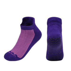 Logo privé chaussettes de sport antidérapantes personnalisées chaussettes de cheville pour femmes et filles pour le yoga et le Pilates fabriquées au Vietnam usine - Product Image 5