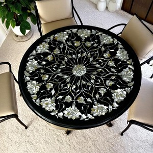 Table basse en marbre noir au design moderne, motif unique, incrustation de pierres précieuses en nacre, fabrication directe, vente en gros - Product Image 2