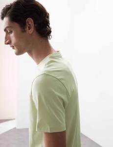 T-shirt de style de rue pour hommes fournisseur de vêtements de mode tenue décontractée confortable pour salon salle de sport voyage usage quotidien tenue en vrac - Product Image 4