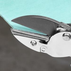 กรรไกรตัดโลหะเคลือบโครเมียมยี่ห้อ Knipex พร้อมด้ามจับพลาสติก - Product Image 2