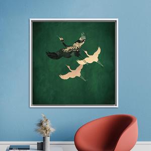 Arte Minimalista de Grullas en Lienzo: Diseño de Pájaro Verde Impreso, Lienzo con Marco Blanco - Product Image 1