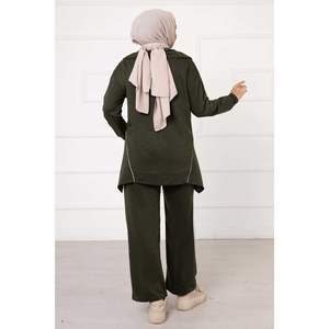 Ensemble de 2 pièces de sport kaki à double fil au-dessus du genou, short et haut pour tenue de club pour la saison estivale et hivernale - Product Image 3