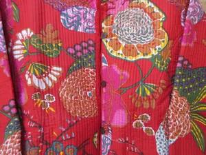 Veste Boho en coton indien faite à la main pour femmes manteau matelassé réversible avec poche prix de gros vêtements d'hiver - Product Image 3