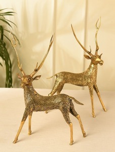 Sculpture de table en laiton tendance en forme de feuille pour table basse, bibliothèque, entrée, console, accent décoratif élégant pour les intérieurs modernes - Product Image 3