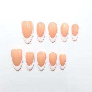 Di lusso con bara corta Nails Chic Aura pressing-On bianco stile francese di alta qualità riutilizzabile addominali a punta ovale certificato Halal - Product Image 1