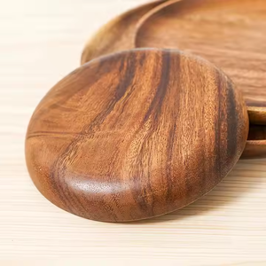 Style nordique rond pour chargeur assiette plat en gros Offre Spéciale bois massif et caoutchouc bon marché pour service de fête par croissant artisanat - Product Image 3