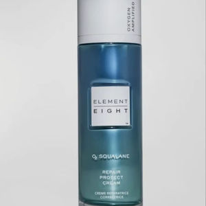 Listo para enviar: Crema facial Element Eight O2 Squalane, la más vendida, 1.7 oz - Product Image 1