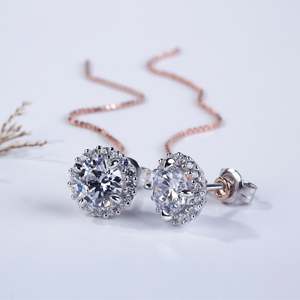 Pendientes de Perlas Jeulia Cherished Moment - Diseño Religioso Vintage con Motivos Vegetales - Product Image 6