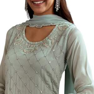 Cutdana Kurta bleu ciel avec pétoncle Dupatta et Palazzo à Chinon vente en gros de vêtements ethniques pour femmes OEM usine de vêtements en vrac - Product Image 2