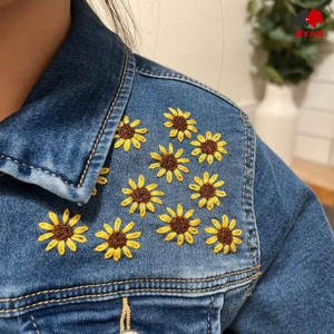 แจ็คเก็ตยีนส์ดีไซน์เฉพาะของ Ryan Pro Gear สำหรับผู้หญิง คุณภาพพรีเมียม ผ้าระบายอากาศได้ดี พร้อมโลโก้แบบกำหนดเอง - Product Image 4