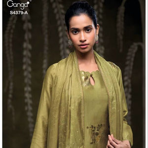 ชุดสلوار คามีซ ผ้าไหมเบมเบิร์กพิมพ์ลายฟอยล์ มีแคตตาล็อกครบถ้วน จำหน่ายในราคาขายส่ง คอลเลคชั่นพรีเมียมในราคาขายส่ง - Product Image 1