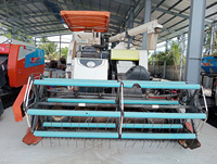   Moissonneuse-batteuse haute performance DC 105X 105HP d'occasion en excellent état, authentique Thaïlande, best-seller pour le blé et le riz