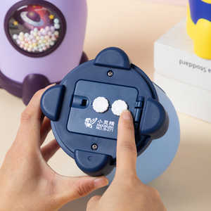 Hucha de Plástico Pequeña con Forma de Cohete Espacial y Cerradura con Llave, Linda Hucha con Temática Espacial para Ahorrar Dinero - Product Image 5