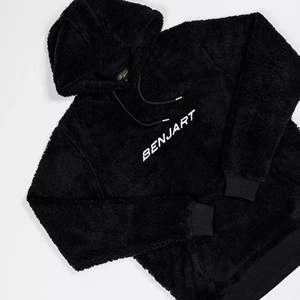 Sudaderas con capucha de lana de gran tamaño de algodón 100% de peso pesado para hombre con bolsillo para invierno Opciones de impresión personalizadas de alta calidad - Product Image 2