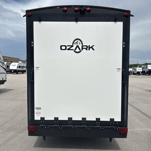 Camping-car mobile d'occasion 2022 F-o-r-e-s-t R-i-v-e-r O-z-a-r-k 2500TH, compatible avec les camions et voitures, pour 4 à 6 personnes - Product Image 1