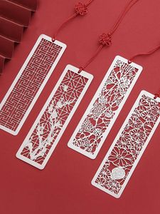 Marcapáginas de Metal Elegante, Accesorio Literario Sofisticado que Complementa Libros de Tapa Dura, Tapa Blanda y de Referencia - Product Image 6