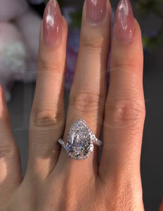 Ensemble de bagues cultivées en moissanite coupe poire 5CT, ensemble de bagues Halo design anneau solide trois côtés demi-bande d'éternité, ensemble de bagues de mariée de mariage - Product Image 2