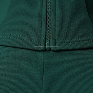 ชุดจั๊มสูทโยคะแขนยาวแบบสั่งทำ OEM สำหรับผู้หญิง ซิปยาวด้านหน้า ขาบาน ชุดบอดี้สูทแบบมีรูสำหรับนิ้วโป้ง ชุดรอมเปอร์ออกกำลังกาย ทรงเข้ารูป ชุดออกกำลังกายแบบเต็มตัว - Product Image 4