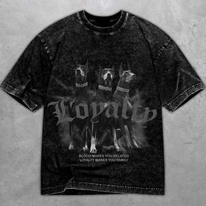 Camiseta Negra Retro Lavada con Estampado Nítido y Elegante Corte, Impresión DTG de Alta Calidad, Casual, Versátil, de Uso Diario, de Manga Corta - Product Image 1