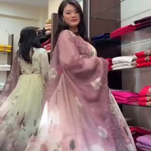 Vestido de Verano con Estampado Floral y Bordado Georgette, Cintura Natural, con Falda Larga y Dupatta, Elegante Traje Faux FOUX - Product Image 2