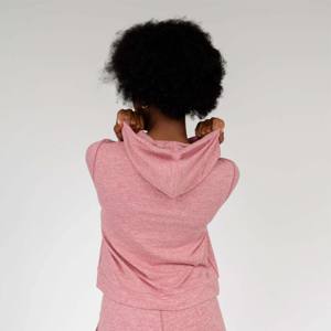 Sudadera con capucha Activewear Performance para mujer: cómoda, elástica e ideal para deportes y ejercicio - Product Image 3