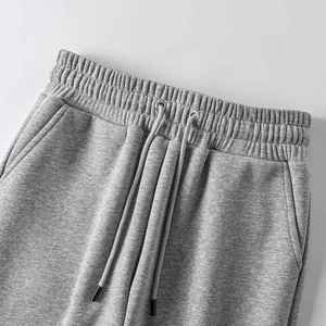 Vêtements de sport pour femmes Ville Sports, design et logo personnalisés, ensembles de survêtement, ensembles de jogging pour femmes - Product Image 6