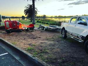 Machinerie forestière sur chenilles FSI D74, 15 ch, prise de force, état d'occasion, avec broyeur de souches à distance, garantie 1 an - Product Image 5