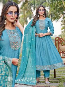 El Mejor Kurti Vetican Ghera con Dupatta Banarasi para Mujer, Atuendo Étnico para Bodas, Fiestas y Ropa Étnica de Boutique - Product Image 3