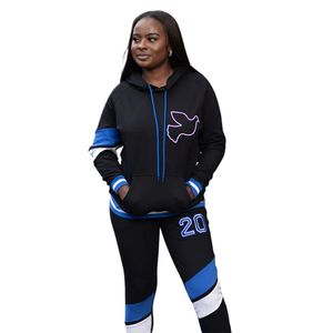 Zeta Sorority Blue and White Colorblock Short Set con 20 parches Lightweight Greek Life Summer Outfit para mujer - Product Image 6