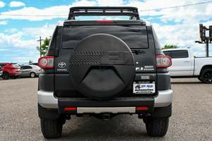 Toyota FJ Cruiser 4WD 2013 Usado en Buen Estado - Product Image 4