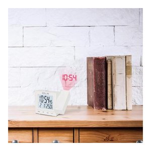 Reloj Despertador Multifunción de Especialidad con Control Remoto por Radio, Color Blanco, Modelo RDP1001WHT de Explore Scientific - Product Image 3