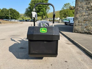 รถตัดหญ้าแบบนั่งขับ John Deere X950R ราคาประหยัด - Product Image 5