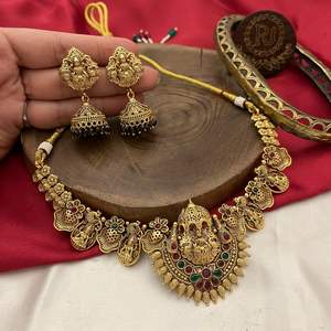 Conjunto de collar de templo tradicional con Collar chapado en oro Conjunto con pendientes para ropa de boda Ropa de festival para mujer - Product Image 2