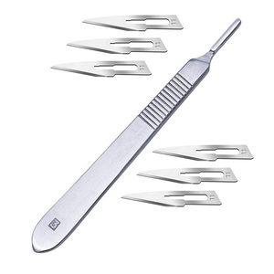Portacuchillas Quirúrgicas de Acero Inoxidable de Alta Calidad N.° 3 / N.° 4, Soporte para Cuchillas de Instrumentos Dentales Graduado con Escala para Dentistas - Product Image 6
