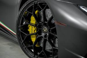 ลัมโบร์กินี ฮูราแคน แอลพี 640-4 เพอร์ฟอร์มันเต้ คูเป้ ปี 2019 - Product Image 4