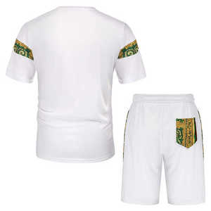 Vente en gros Vêtements d'été Nouvelle arrivée Ensembles pour hommes T-shirt et short respirant à manches courtes Vêtements pour hommes de couleur unie Ensembles pour hommes - Product Image 2