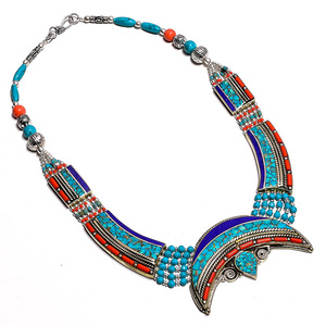 Collar con Colgante de Piedras Preciosas de Turquesa y Coral en Plata Tibetana Lavie Jewelz, Diseño Antiguo, Estilo Clásico, Unisex - Product Image 3