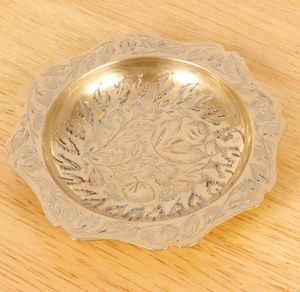 Bols décoratifs luxueux et créatifs en aluminium, assiettes avec design de textures, plats et bol de service multi-usages en plaqué or - Product Image 2