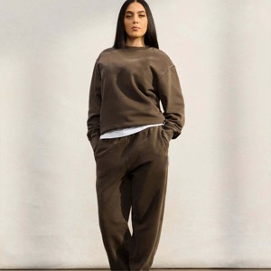 Sweat-shirt à col rond teint en tissu pour hommes, à la mode et pratique, idéal pour toutes les saisons et tenues décontractées - Product Image 2