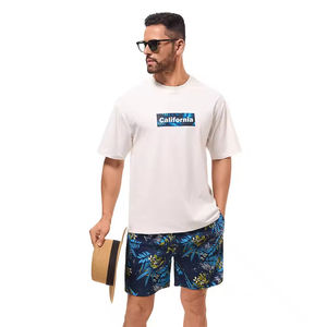 T-shirts personnalisés pour hommes de grande taille en éponge respirante et ensemble de shorts d'été de couleur unie séchage rapide de haute qualité - Product Image 2