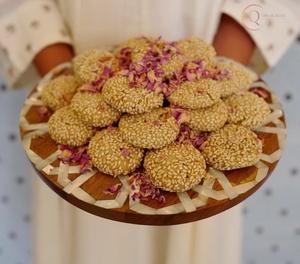 Bandeja Rectangular Multiusos de Madera con Asas para Servir Comida, Bocadillos, Bebidas, Desayuno y Uso en Restaurantes - Product Image 3