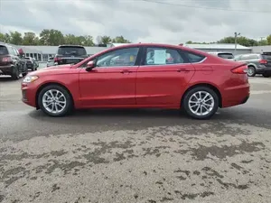 Ford Fusion 2020 en parfait état - Product Image 4